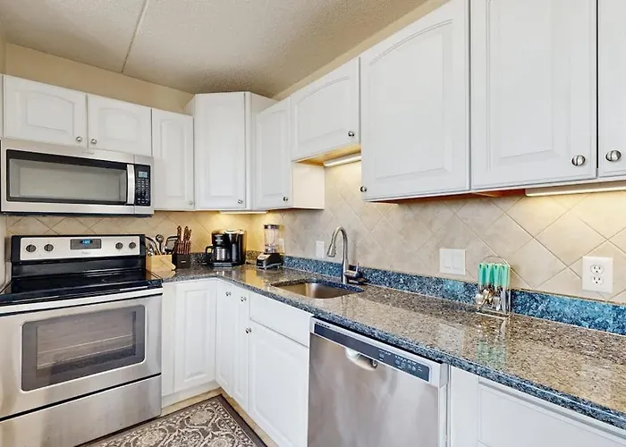 Holiday home Convenient & Affordable With Ac Washer & Dryer Pools Gym & Game