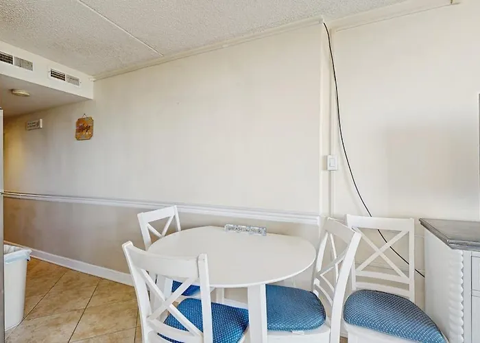 Convenient & Affordable With Ac Washer & Dryer Pools Gym & Game *