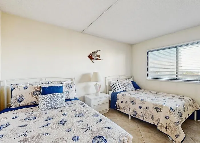 Holiday home Convenient & Affordable With Ac Washer & Dryer Pools Gym & Game *